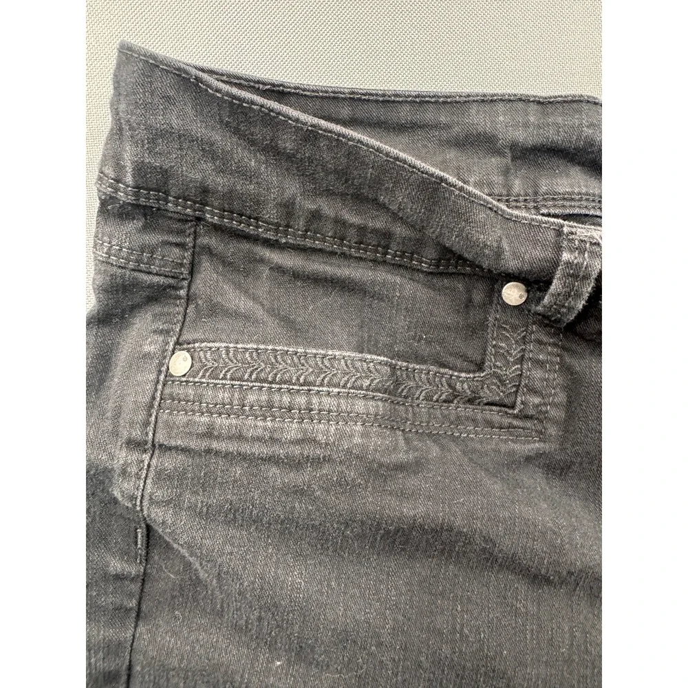 Gloria Vanderbilt Womens Skimmer Black Denim Shorts‎ Cuffed Knee Length Size 12